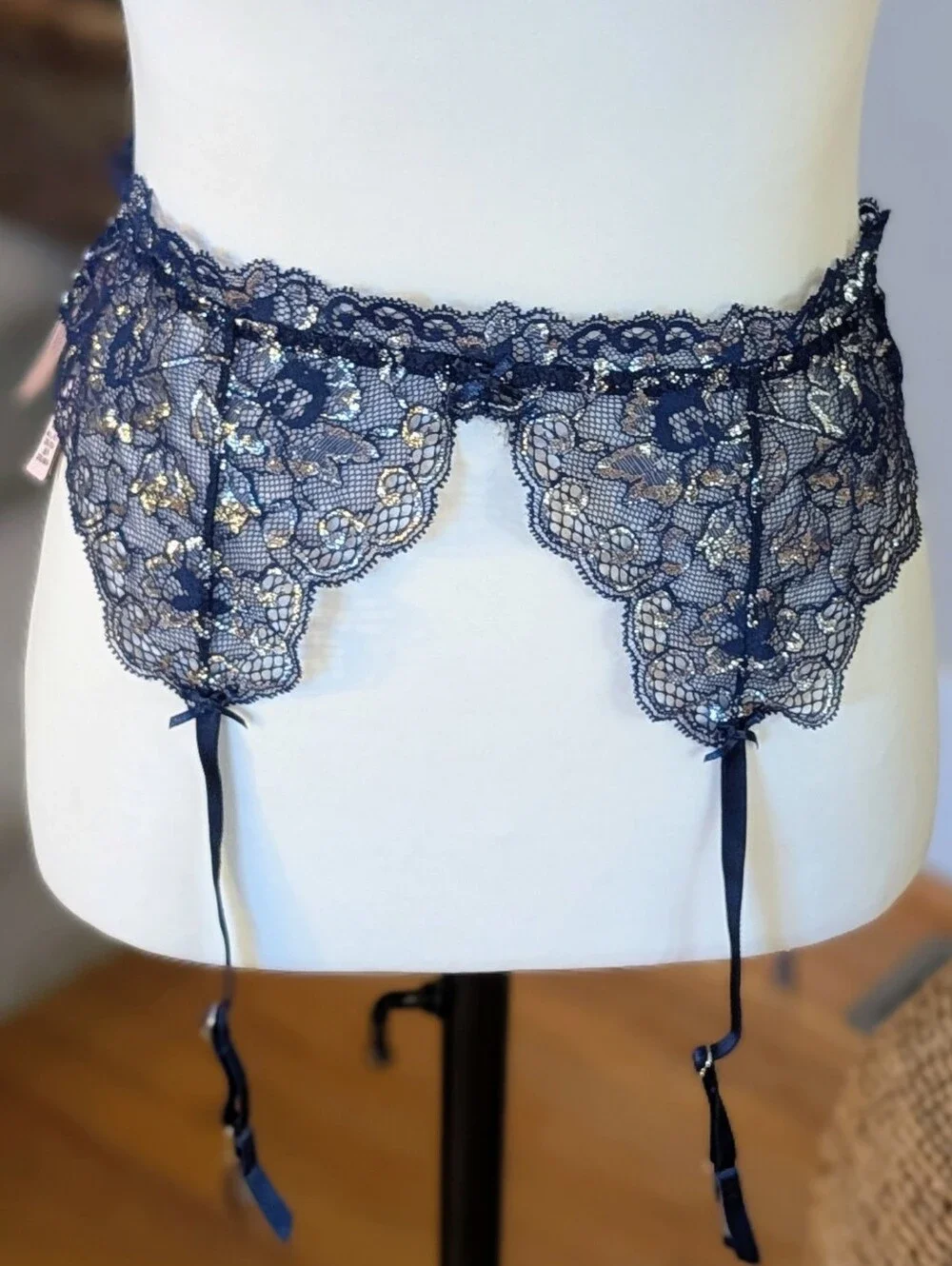Coquette Glitter Lace Garter Belt Victoria's Secret Navy‎ Blue Metallic (M) NWT